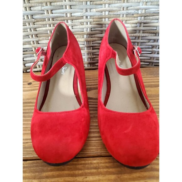 Red Faux Suede Mary Jane Wedge Heels Womens Shoes Size 8.5 - Picture 1 of 7